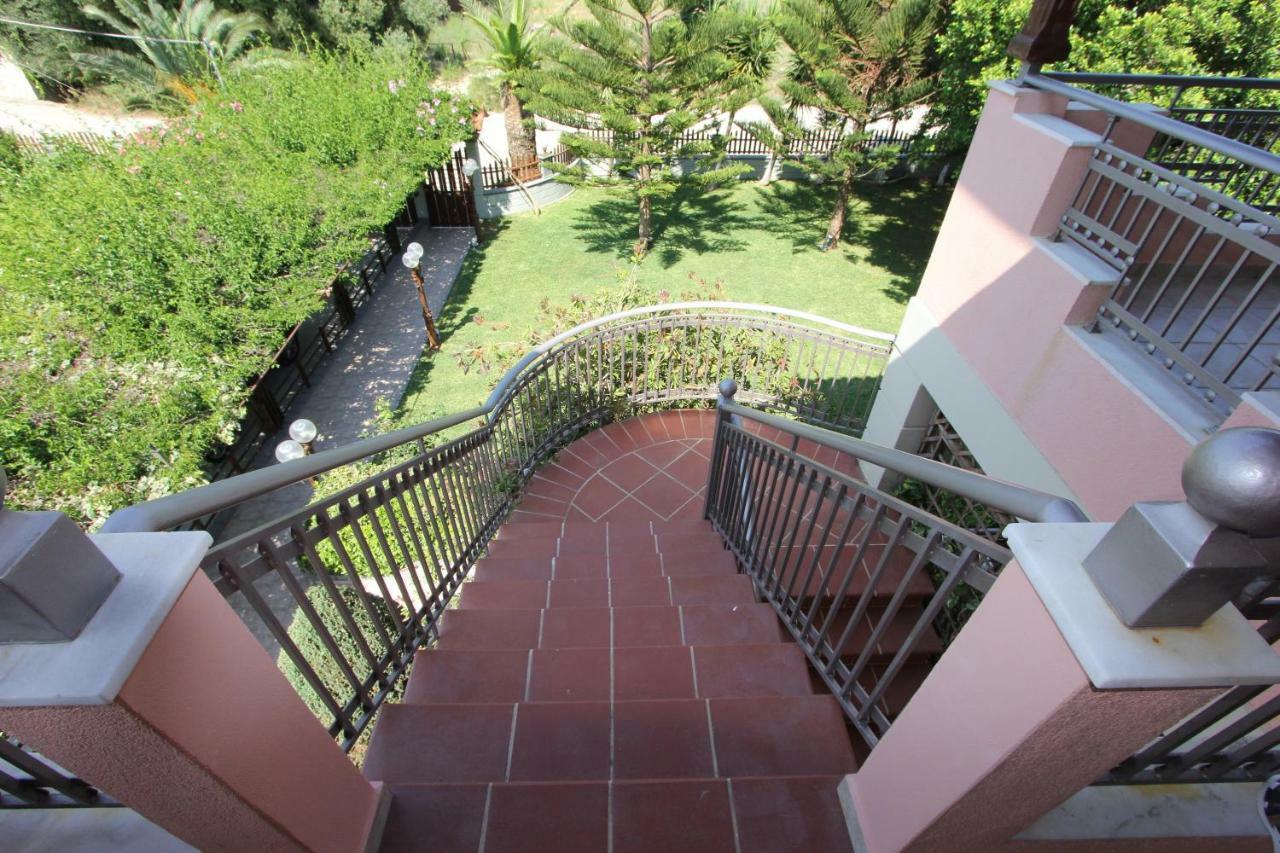 Tosis Apartments Svoronata Exterior photo