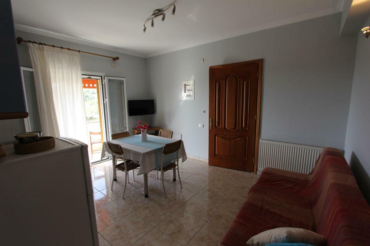Tosis Apartments Svoronata Exterior photo